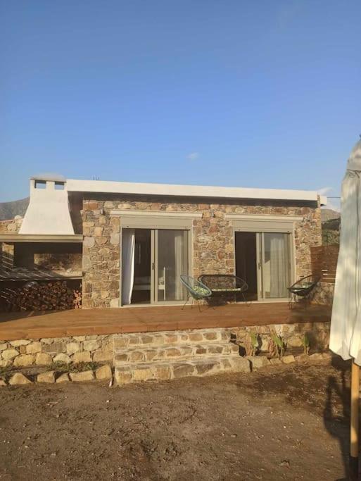 Mekia'S Beach House Livadia  Kültér fotó